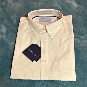 Croft & Barrow Men's Ivory Dress Shirt. Size L